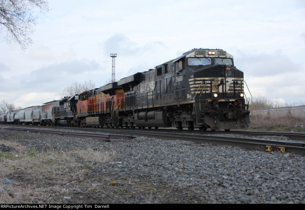 NS 7680 arriving on 309 closer